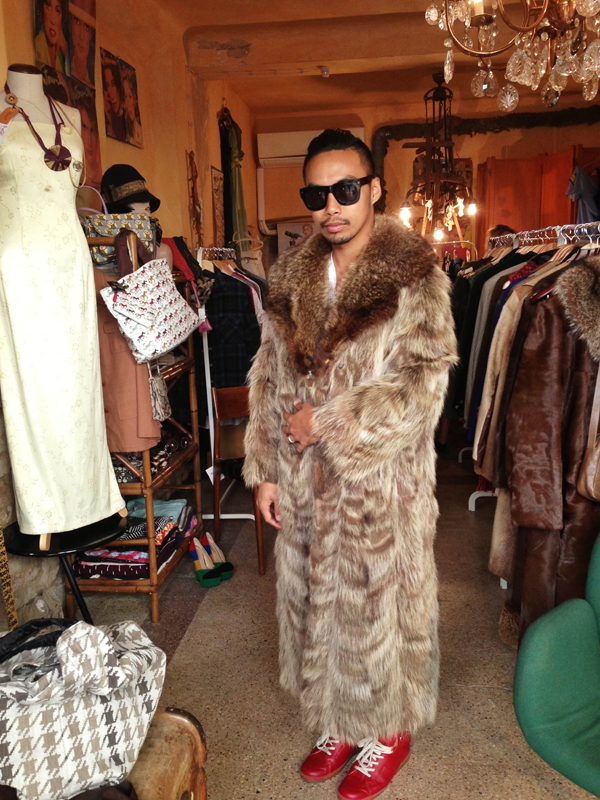 reggio emilia fur coat shopping